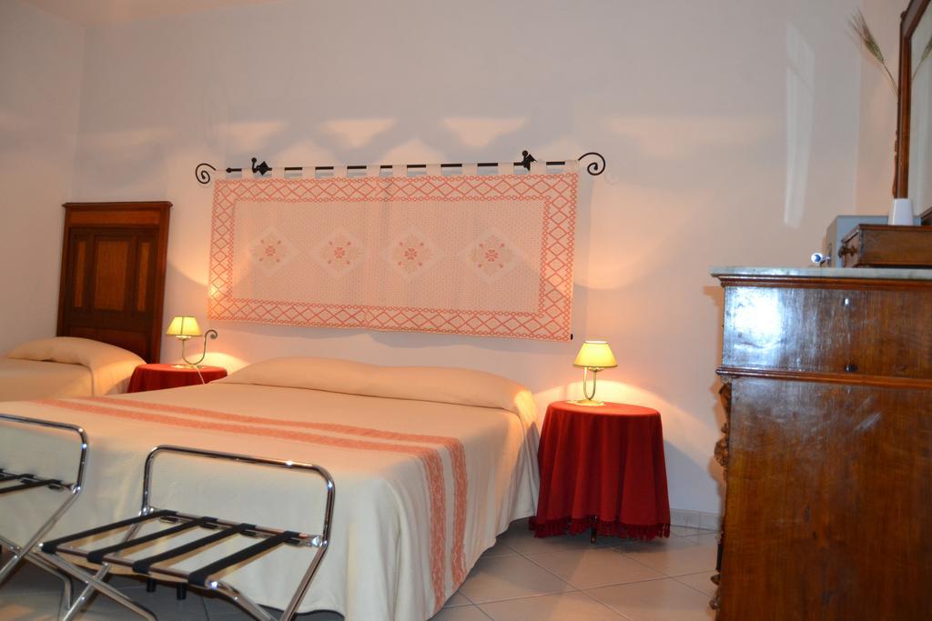 Su Cantaru Guesthouse Villanova Monteleone Экстерьер фото